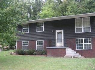 7528 N Derby Rd, Peoria, IL 61615