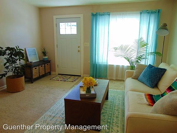 3rd image of 1015 S Cherry St #7210828