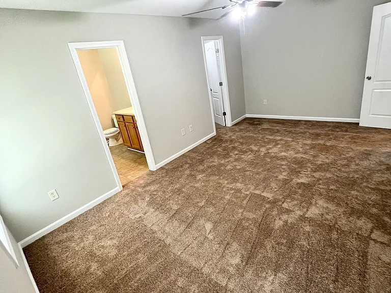 309 Christian Ln — Photo 18