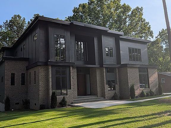 2nd image of 128 Obie Dr