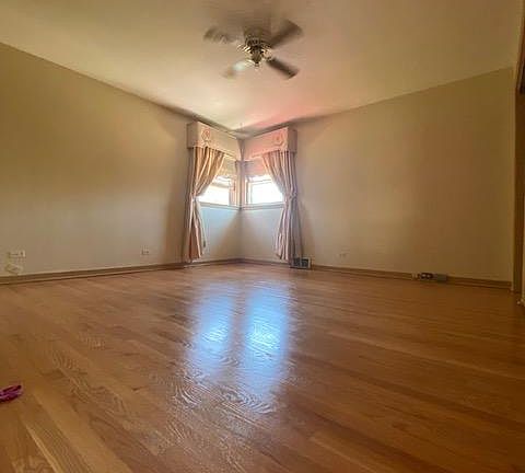 4th image of 8225 Tripp Ave
