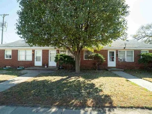 1207 W 30th St S, Wichita, KS