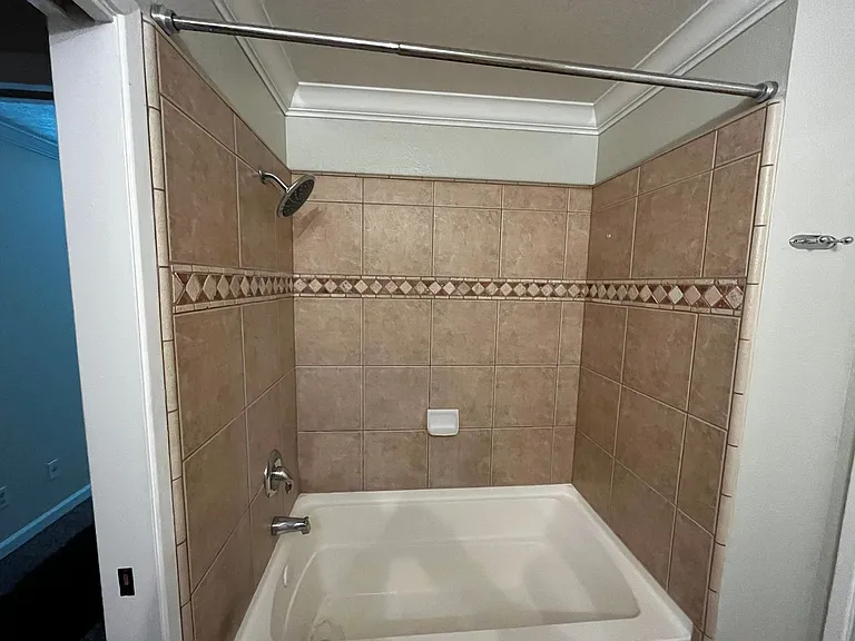 6203 Ackland Ct — Photo 8