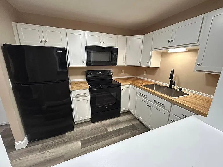 128 Loudon Rd #32 — Photo 5