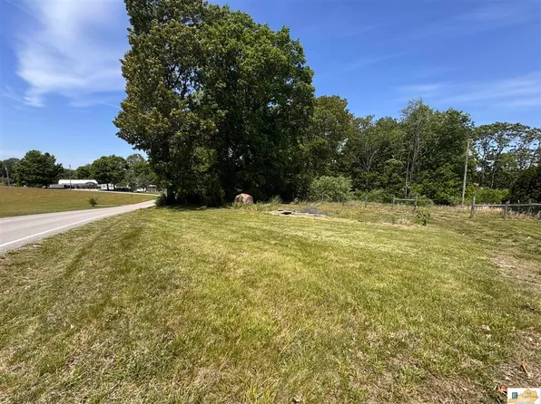 5840 Randolph Good Luck Rd, Summer Shade, KY 42166