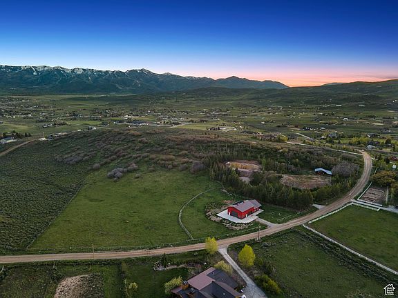 4th image of 8819 Highfield Rd