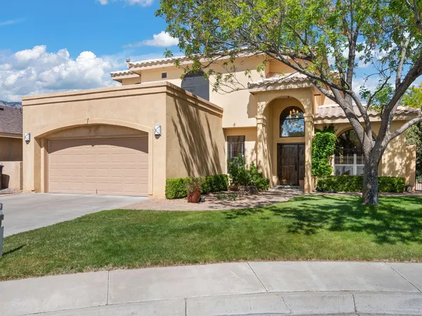 5710 Mimosa Ct NE, Albuquerque, NM 87111