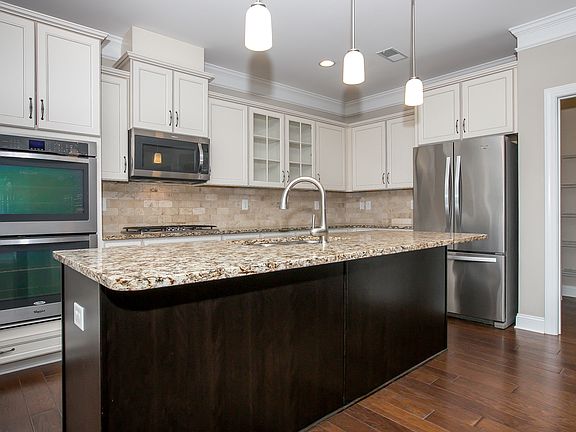 2nd image of 5121 Pansley Dr