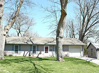 1315 E 2nd St, Maryville, MO 64468