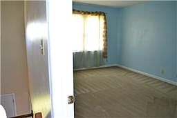 3rd image of 505 Brentwood Cir