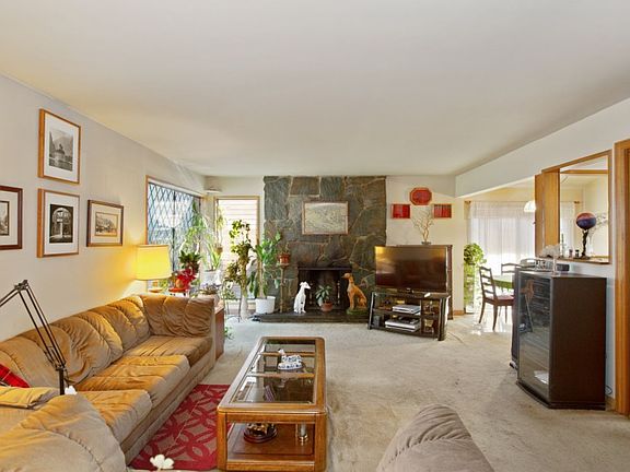 4th image of 4313 W Woodland Ave