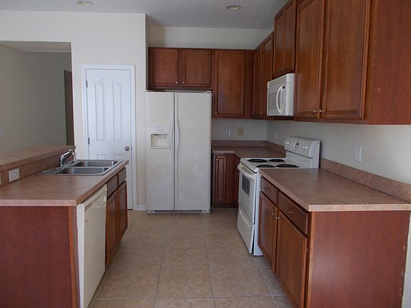 4th image of 15310 Galbi Dr