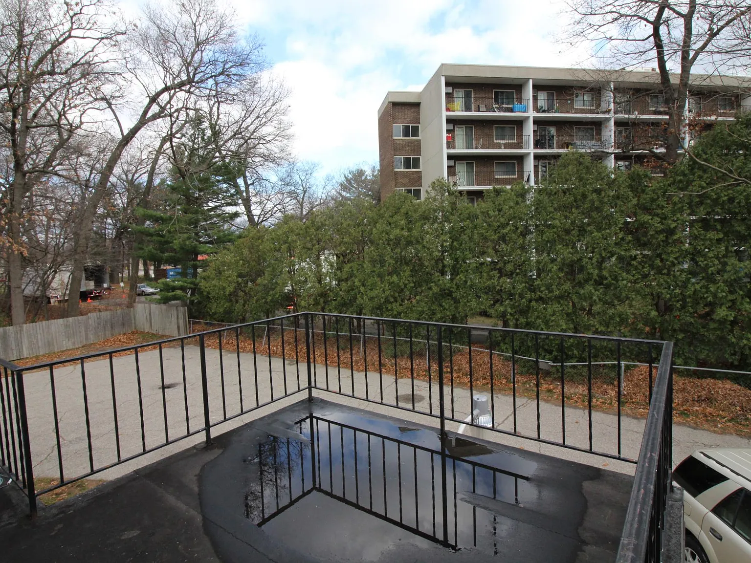 2 bed, 700 sqft, $1,200 — Photo 3