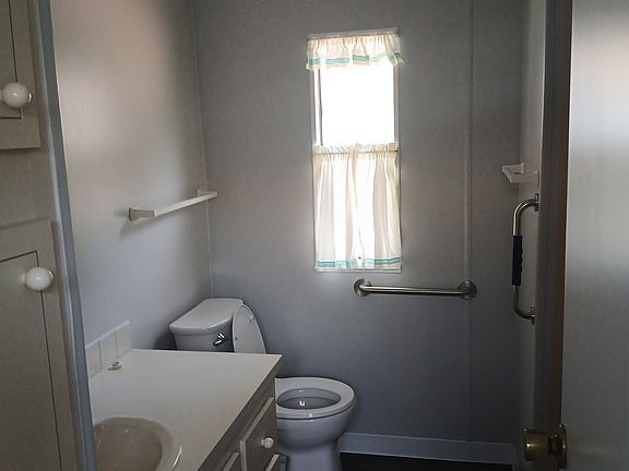 5th image of 3233 SE 110th St Unit 28