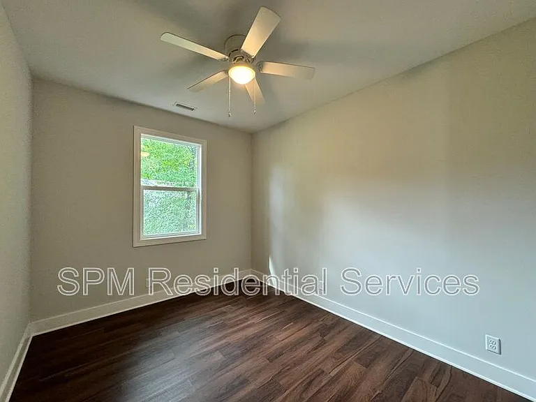 1121 Echo Dr NE — Photo 15