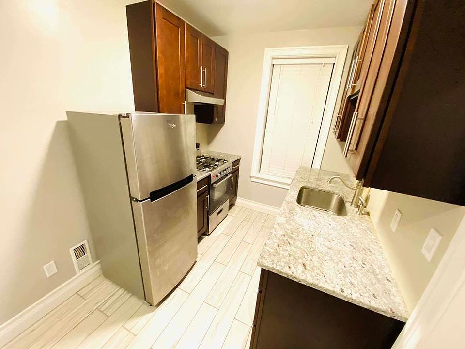1st image of 45-30 Court Sq #19