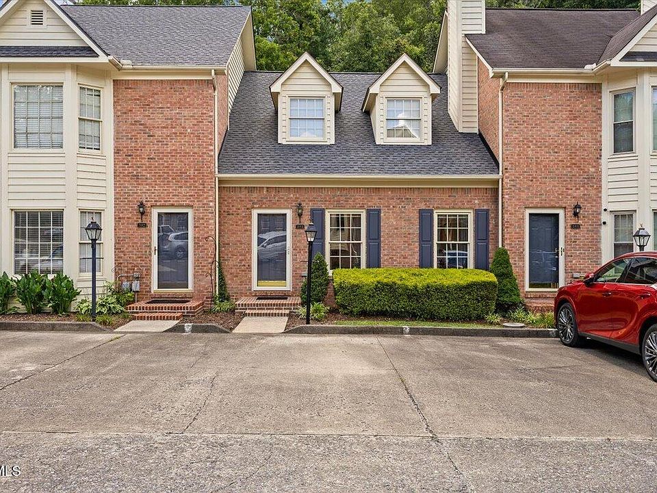 1st image of 303 Ashley Oaks Private Dr