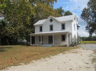 9239 Farys Mill Rd, Gloucester, VA 23061