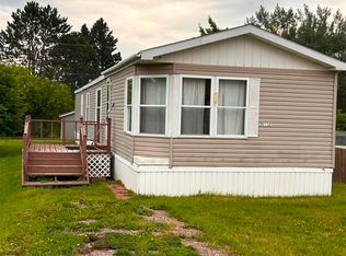 912 W Bayfield St, Washburn, WI 54891