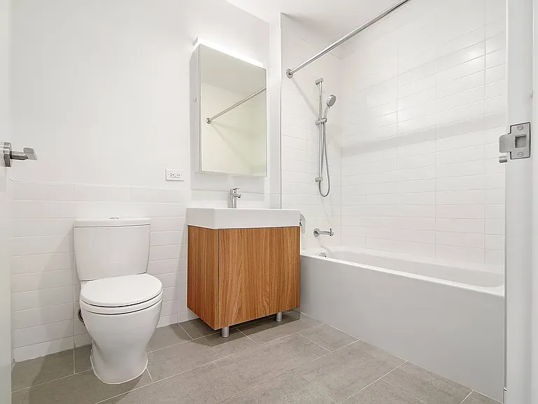 42-20 24th St #43G — Photo 6