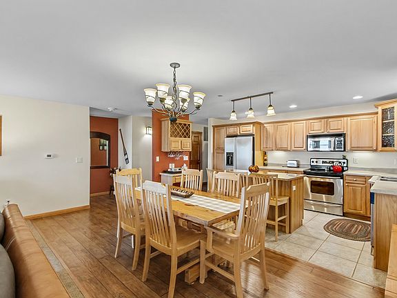 4th image of 1835 20th Ct #1901