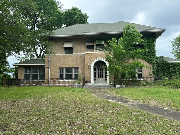 1508 S Woodland Dr, Okmulgee, OK 74447