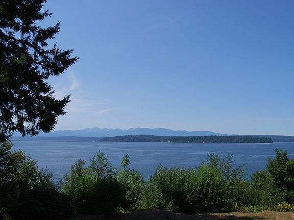 4th image of 34721 Hood Canal Dr NE