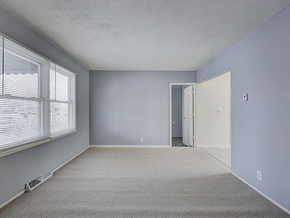 5th image of 25238 Lehner St