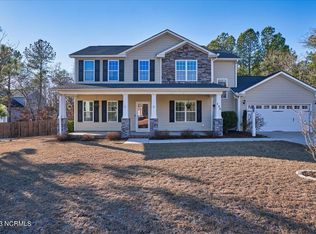 136 Honeywood Ct, Aberdeen, NC 28315
