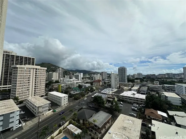 1201 Wilder Ave APT 1203, Honolulu, HI 96822