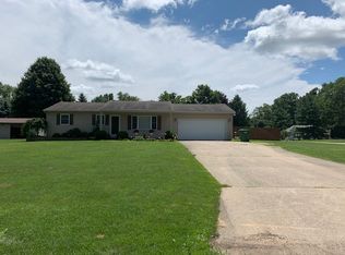 2566 Douer St, Niles, MI 49120