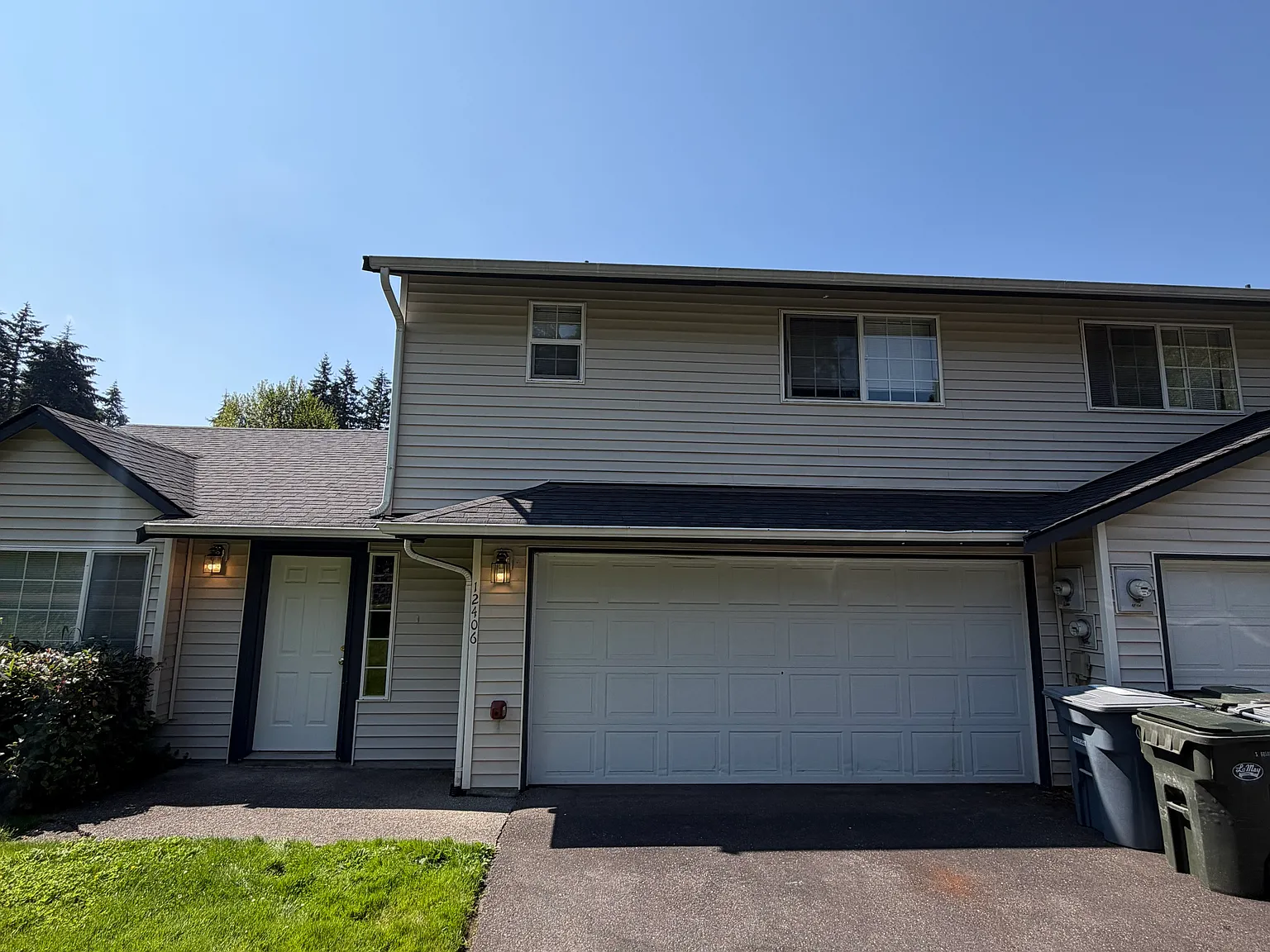 3 bed, 2.5 bath, 1422 sqft, $2,795 — Photo 1