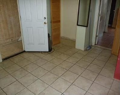 3rd image of 2344 Aqueduct Ave E
