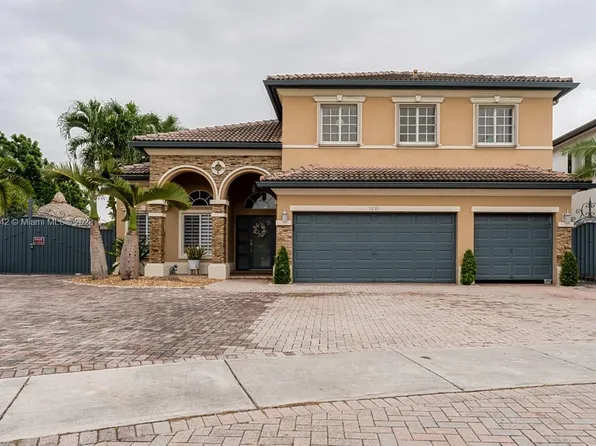 5031 SW 163rd Ct, Miami, FL 33185