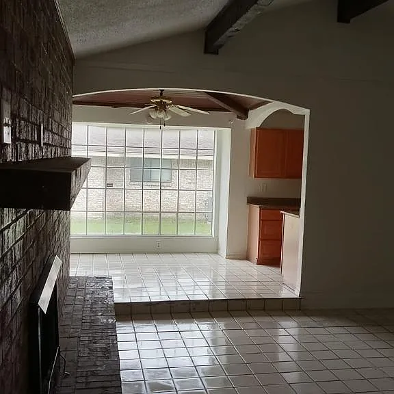 1140 Shadywood Ln — Photo 14