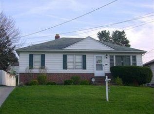 9604 David Rd, Garfield Heights, OH 44125