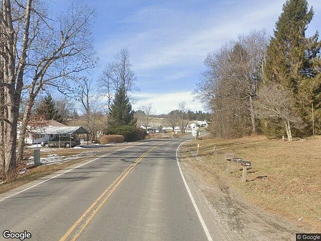 Exterior Neighborhood (street photo)