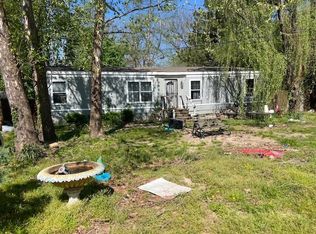 37 N Cooper Dr, Millington, TN 38053