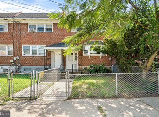 1239 Lake Shore Dr, Camden, NJ 08104