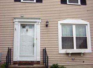 5 Tottenham Ct, Parkville, MD 21234
