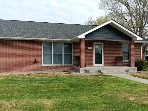 516 E 5th St, Goodland, KS 67735