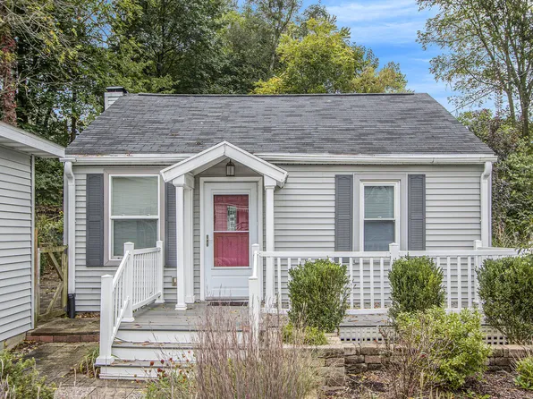 3720 Ash St, Kalamazoo, MI 49001