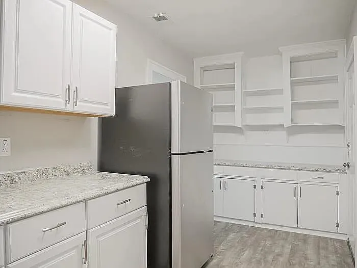 jpg - 2661 Harvey Ave