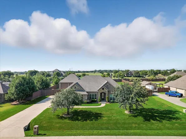 6420 Kingston Dr, Midlothian, TX 76065