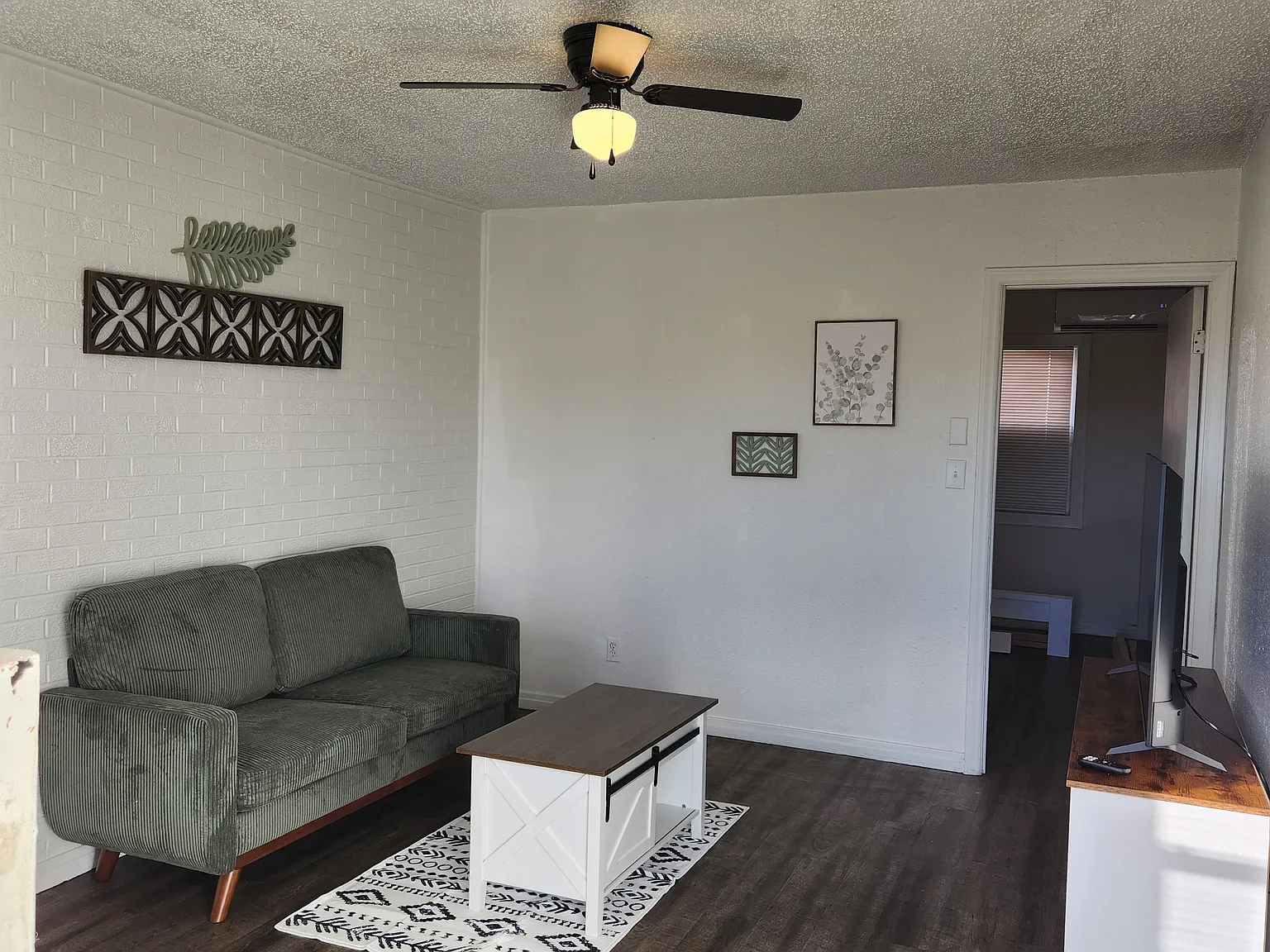 1 bed, $1,000 — Photo 3