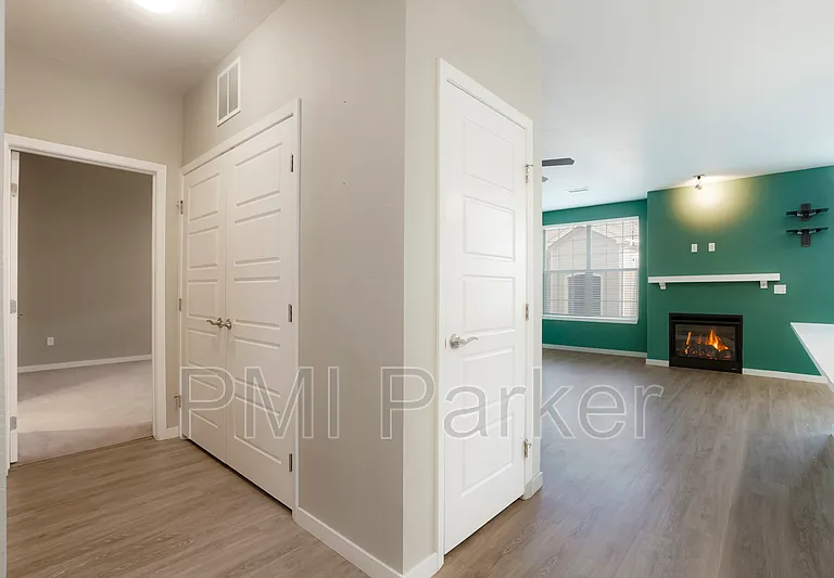 9185 Wilde Ln #302 — Photo 12