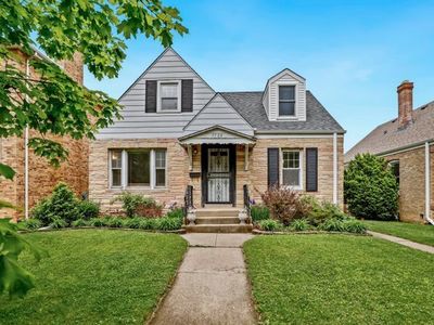 7738 W Rascher Ave, Chicago, IL, 60656