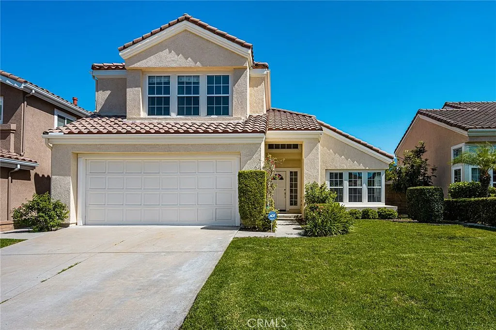 3 bed, 2.5 bath, 1839 sqft, $4,500 — Photo 3