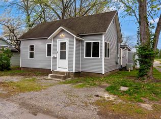 312 E Walnut St, Herrin, IL 62948