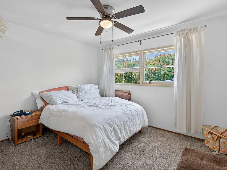 819 Law St — Photo 7